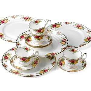 Royal Albert Old Country Roses 12-Pc. Service Set